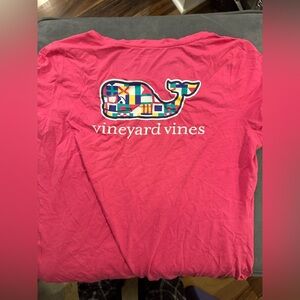 Vineyard vines tee